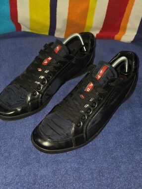 Prada Sport Low Top Sneakers Streetwear Vintage Mens Size 9